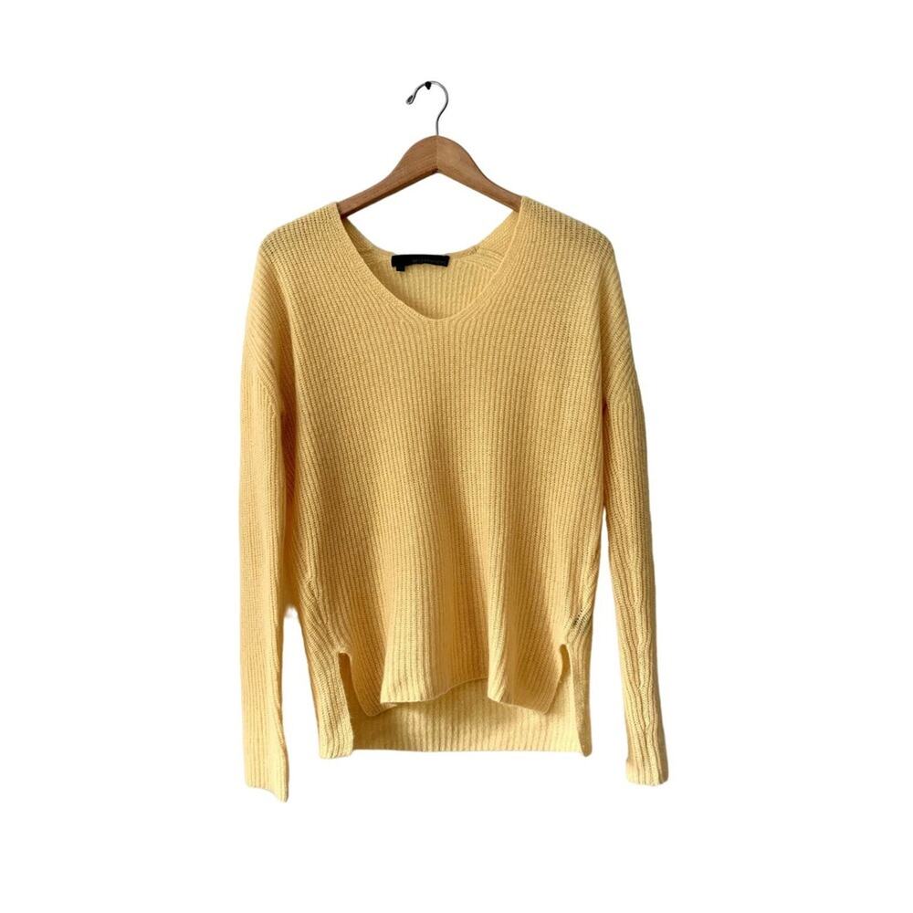 Yellow 360 Cashmere V-neck Mai Jumper